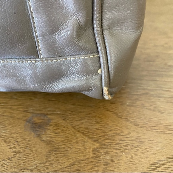 Vintage Lou Taylor Handbag with Mirror and Coin Purse - Picture 13 of 16